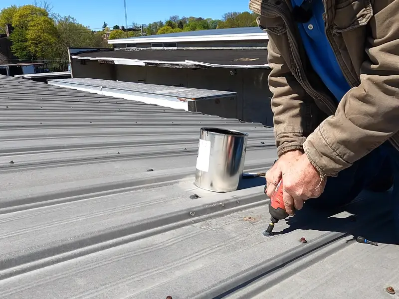 Fixing a roof leak in pearland texas